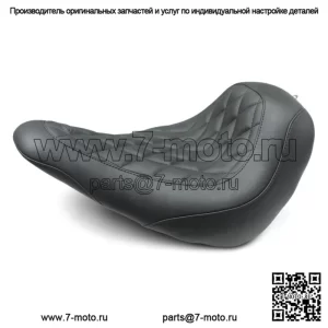 Mustang Black Wide Tripper Solo Driver Diamond Seat Harley Softail FXLR FLSB 18+ (Для: Harley-Davidson)