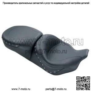 Mustang Smooth One Piece Seat Black Studs Harley Touring Bagger Dresser 08-2020 (Для: Harley-Davidson)